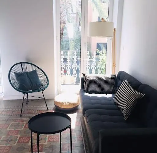 Duplex En El Centro De 阿利坎特