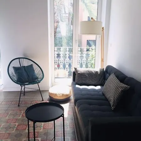 Duplex En El Centro De Аликанте